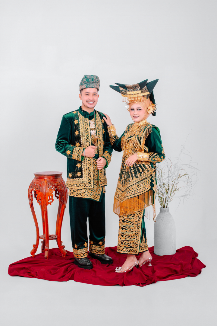 https://yourlove.webnikah.com/dirmember/00000028/pujalara66/photo-275444-324367-l-202506141008.jpg